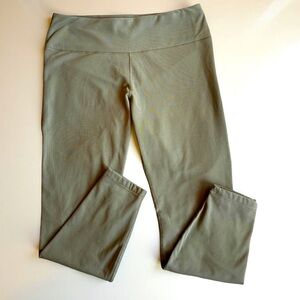 Yogalicious Lux Green Leggings 2X Activewear